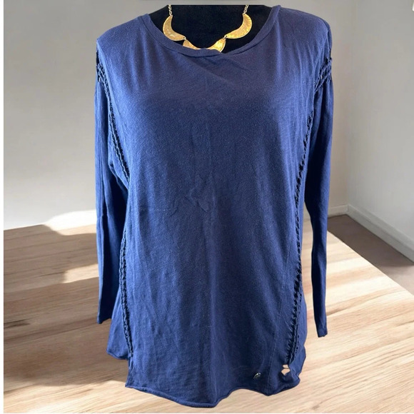 Vans Women’s Navy Blue Long Sleeve Crochet Detail Top‎ Size Medium Boho Casual - Picture 1 of 7